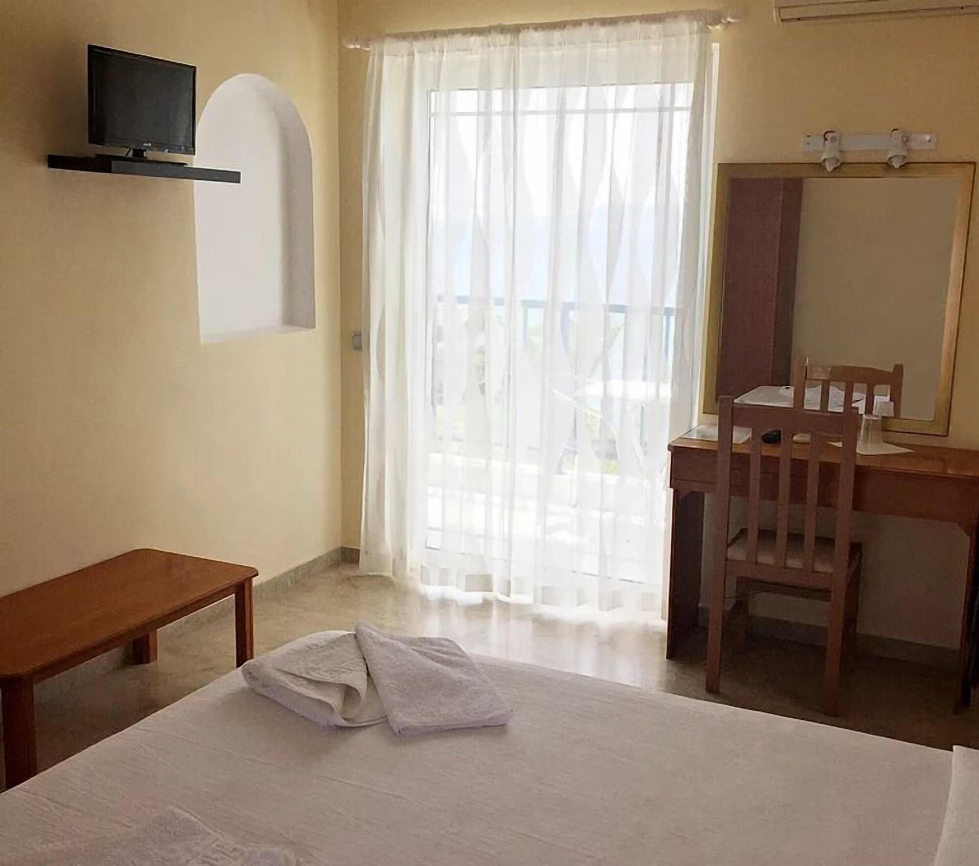 Hotel Golden Sun 菲尼孔塔 外观 照片