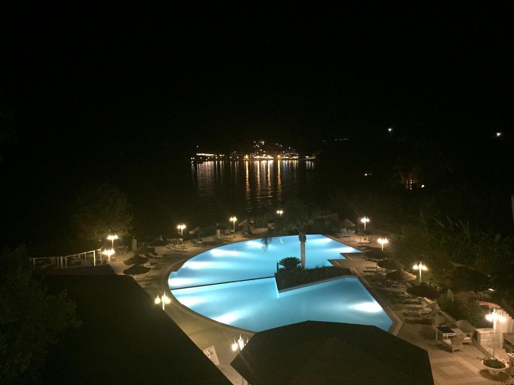 Hotel Golden Sun 菲尼孔塔 外观 照片